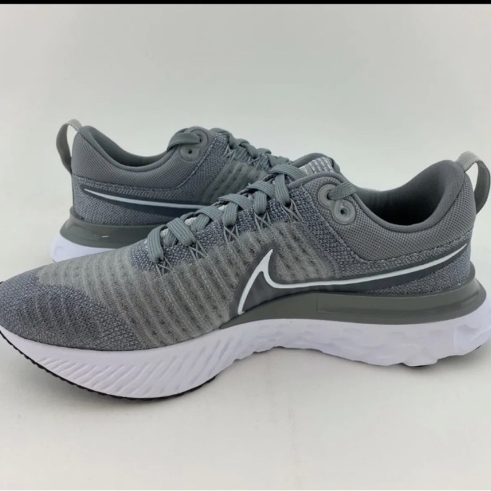 SOLD New in Box Woen Nike React Infinity Run FK2 Grey Rubber shoe Sneakers - Picture 10 of 10